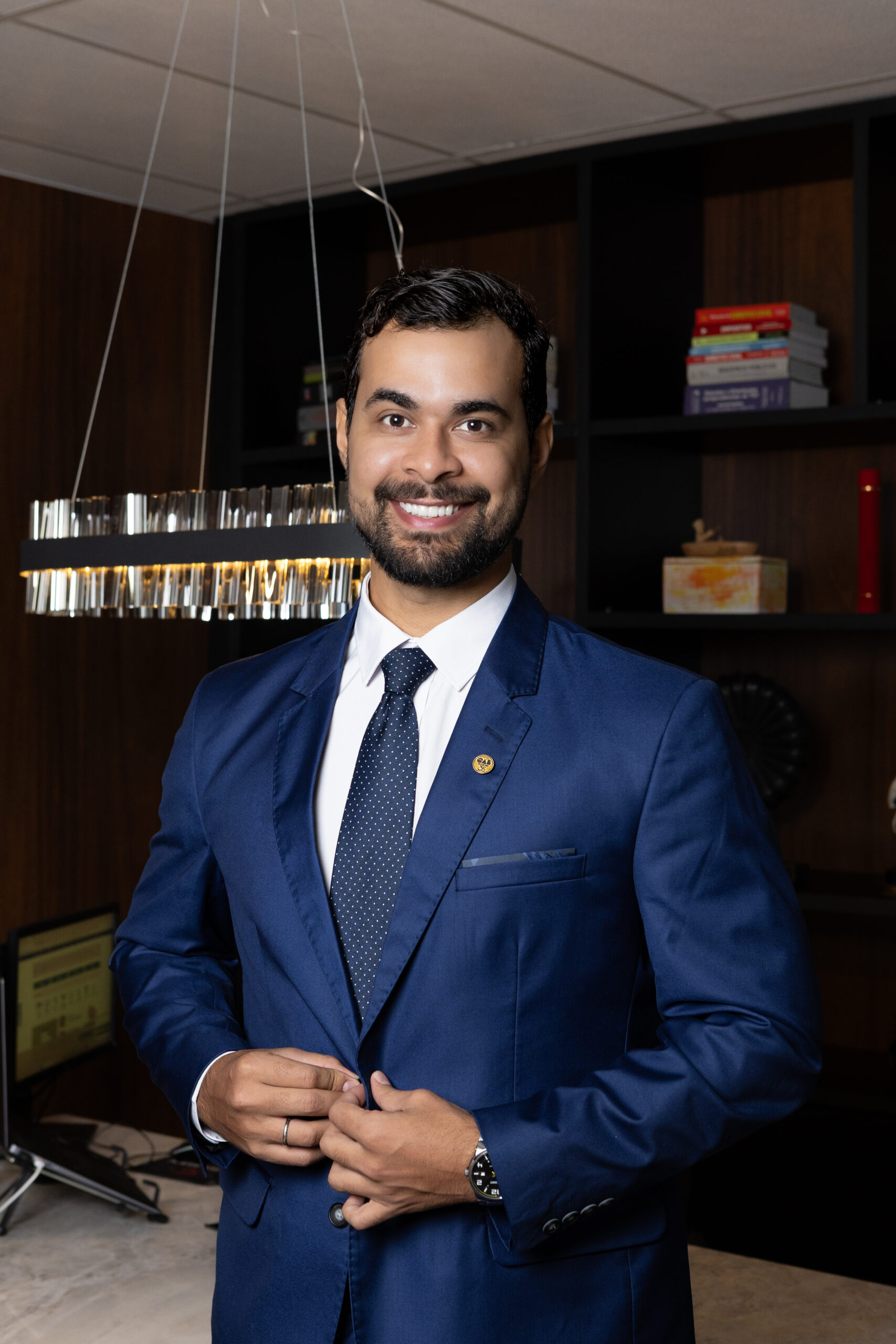 Dr. Victor Abreu de Oliveira, advogado inscrito na OAB/TO sob o número 13.967